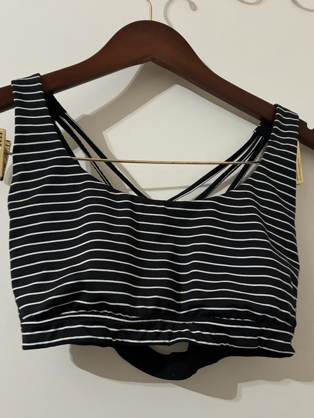 Victoria Sport Black White Striped Strappy Back Sports Bra Size M